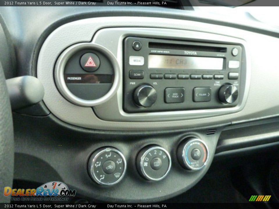 2012 Toyota Yaris L 5 Door Super White / Dark Gray Photo #18