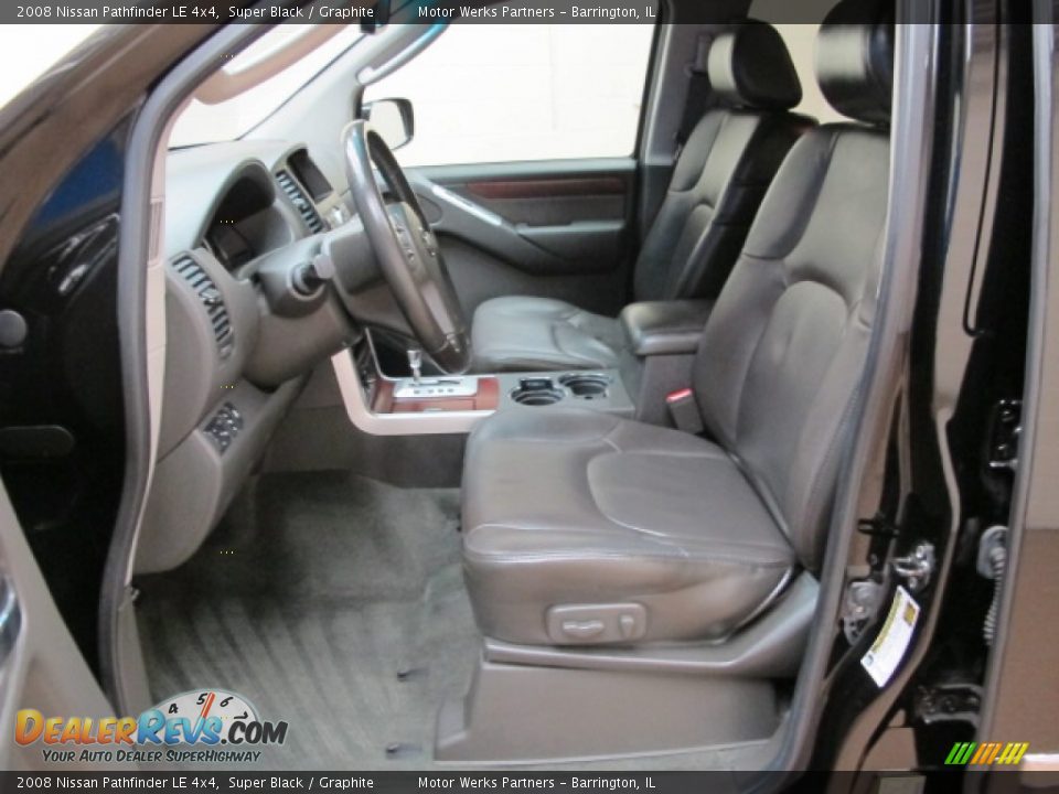 2008 Nissan Pathfinder LE 4x4 Super Black / Graphite Photo #17