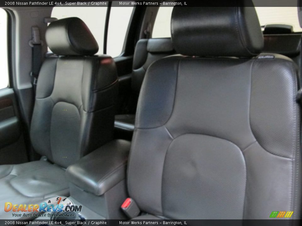 2008 Nissan Pathfinder LE 4x4 Super Black / Graphite Photo #18