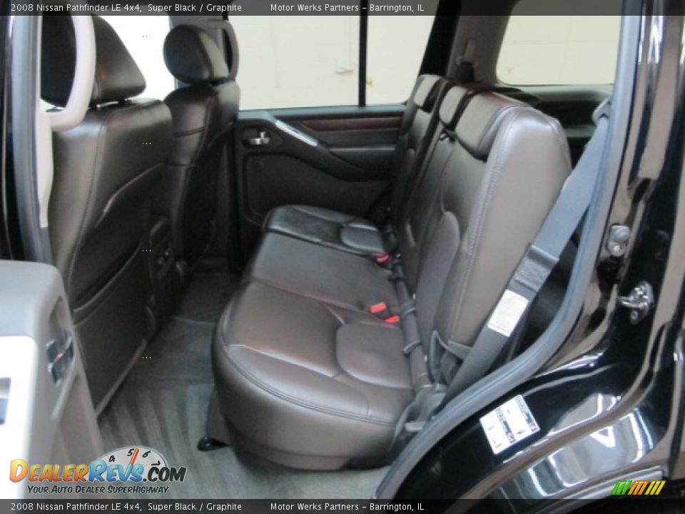 2008 Nissan Pathfinder LE 4x4 Super Black / Graphite Photo #19
