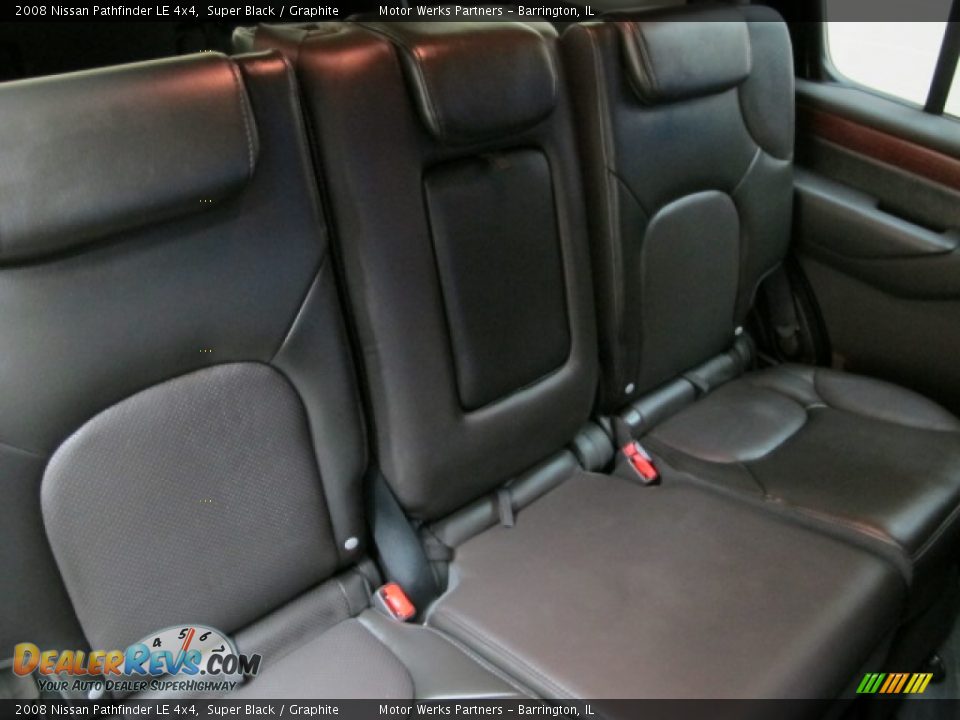 2008 Nissan Pathfinder LE 4x4 Super Black / Graphite Photo #24