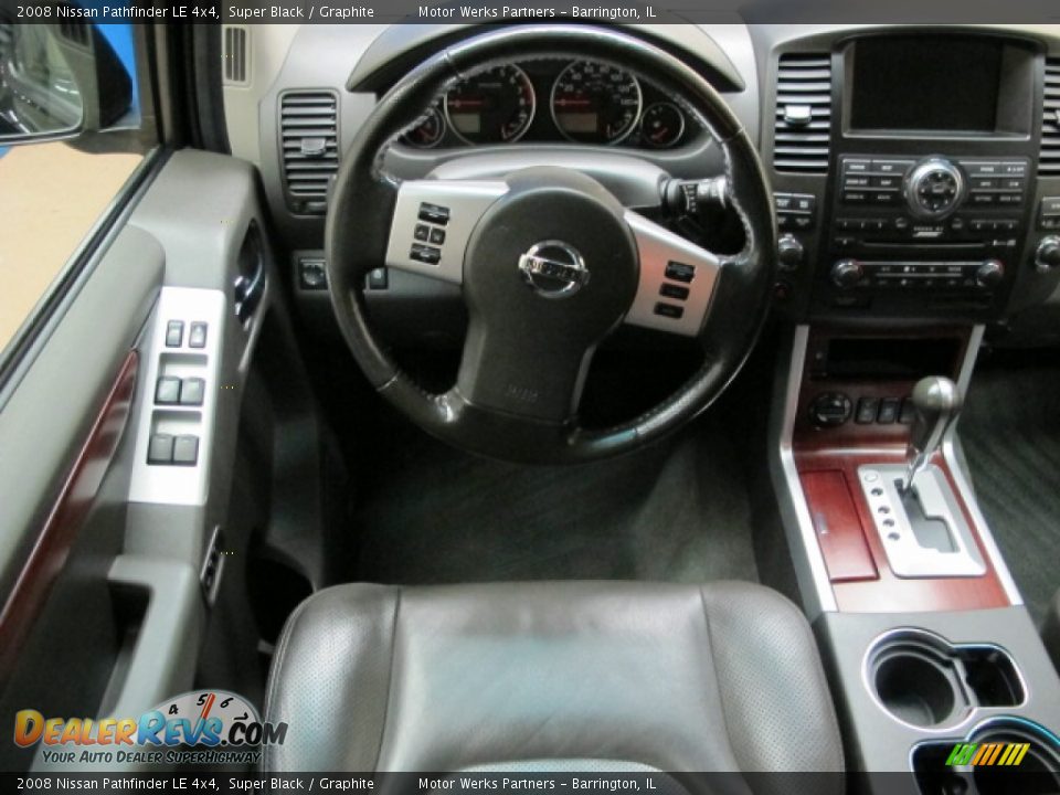 2008 Nissan Pathfinder LE 4x4 Super Black / Graphite Photo #27