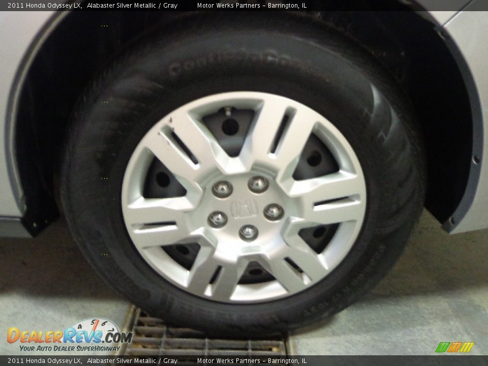 2011 Honda Odyssey LX Alabaster Silver Metallic / Gray Photo #15
