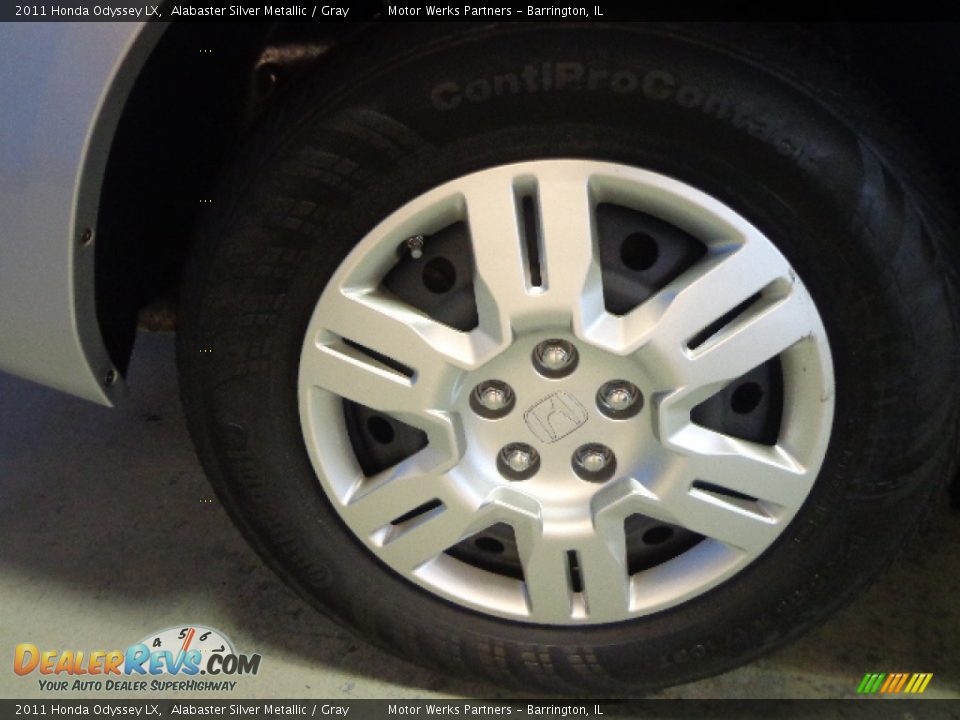 2011 Honda Odyssey LX Alabaster Silver Metallic / Gray Photo #16