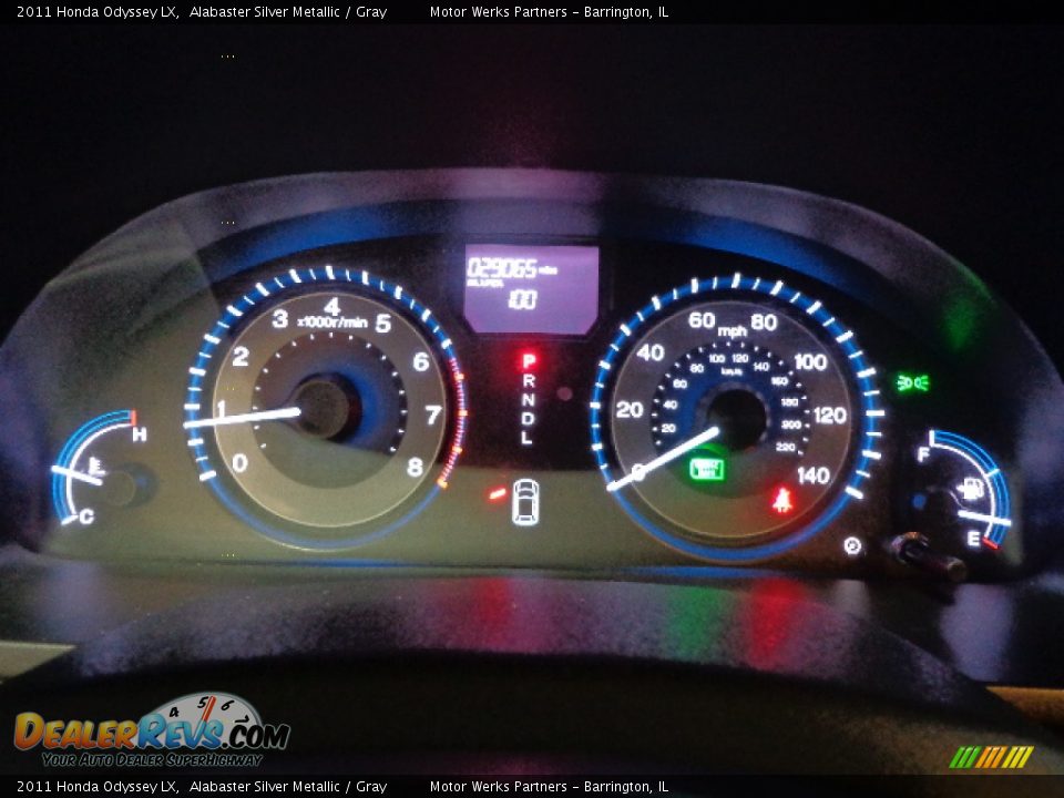 2011 Honda Odyssey LX Alabaster Silver Metallic / Gray Photo #25