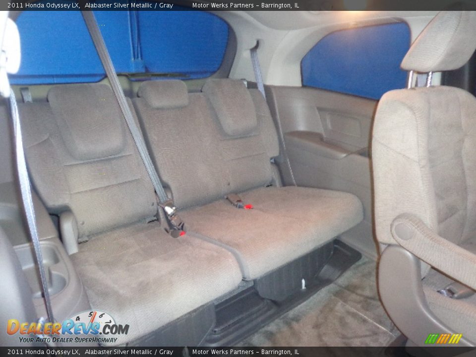 2011 Honda Odyssey LX Alabaster Silver Metallic / Gray Photo #31
