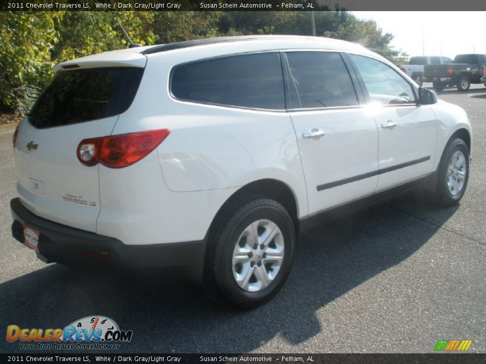 2011 Chevrolet Traverse LS White / Dark Gray/Light Gray Photo #7