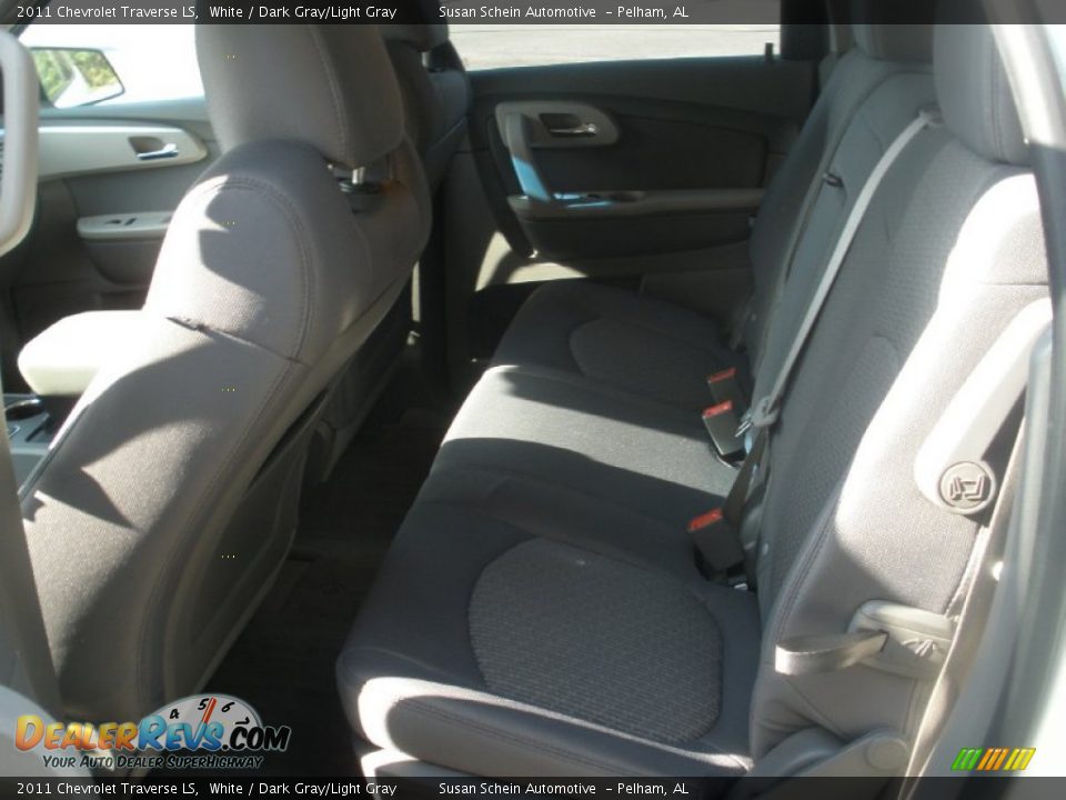 2011 Chevrolet Traverse LS White / Dark Gray/Light Gray Photo #19