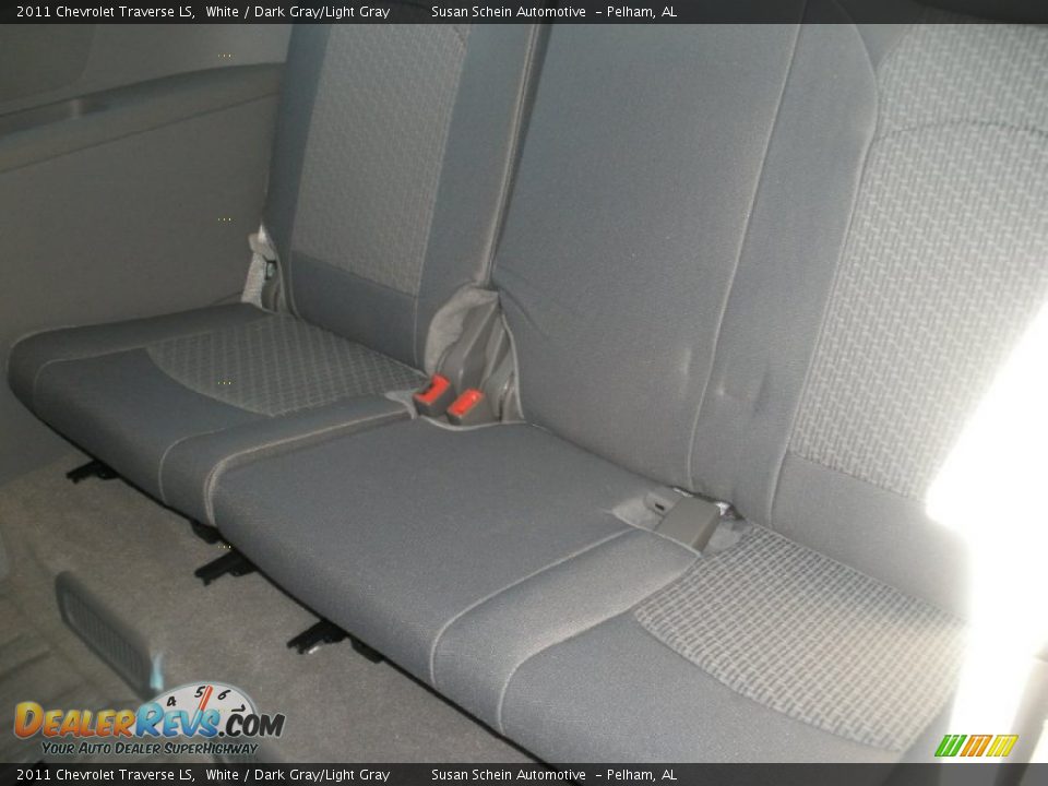 2011 Chevrolet Traverse LS White / Dark Gray/Light Gray Photo #20