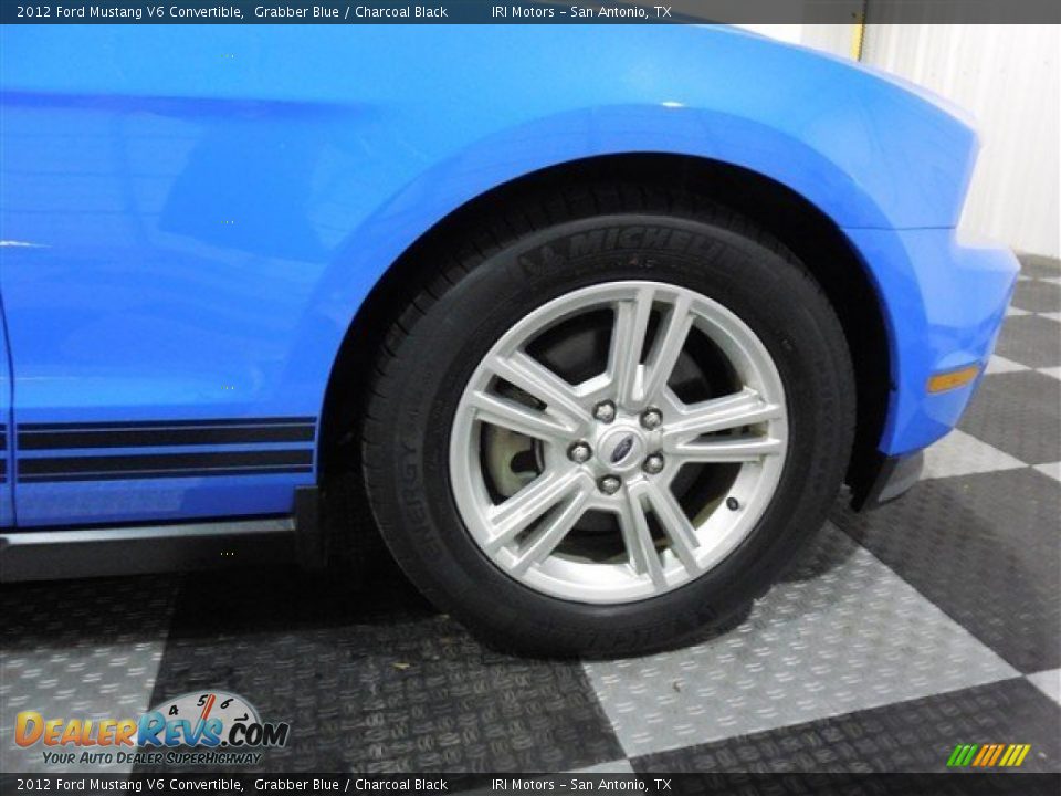 2012 Ford Mustang V6 Convertible Grabber Blue / Charcoal Black Photo #8
