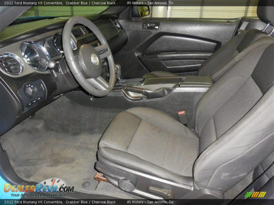 2012 Ford Mustang V6 Convertible Grabber Blue / Charcoal Black Photo #10