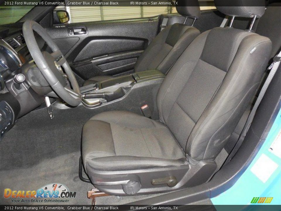 2012 Ford Mustang V6 Convertible Grabber Blue / Charcoal Black Photo #11