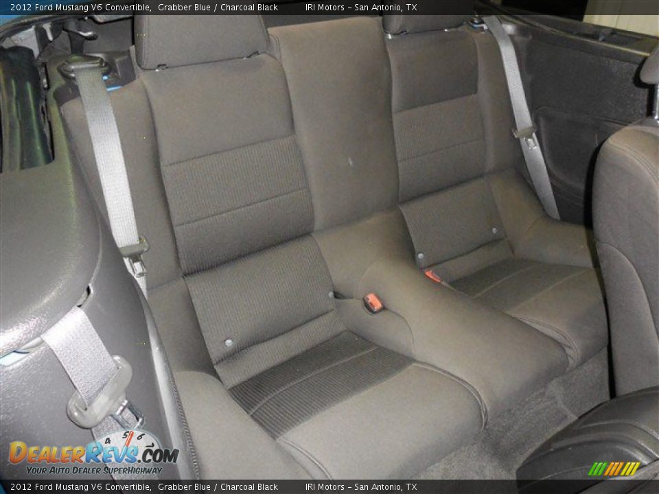 2012 Ford Mustang V6 Convertible Grabber Blue / Charcoal Black Photo #18
