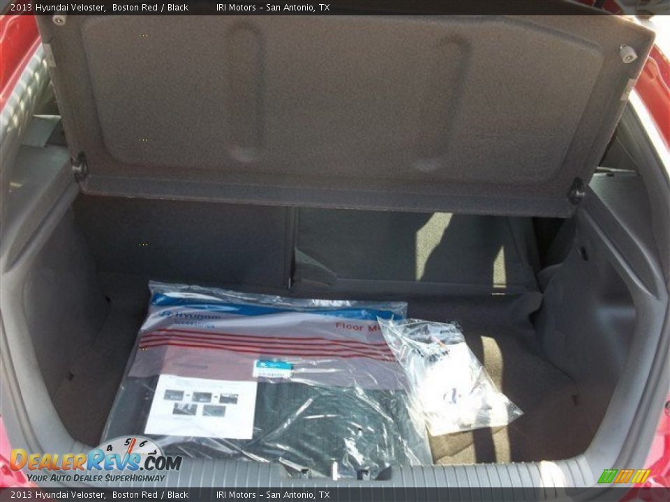 2013 Hyundai Veloster Boston Red / Black Photo #17
