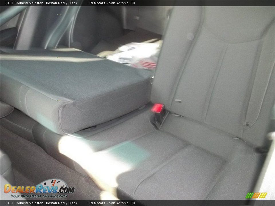 2013 Hyundai Veloster Boston Red / Black Photo #21