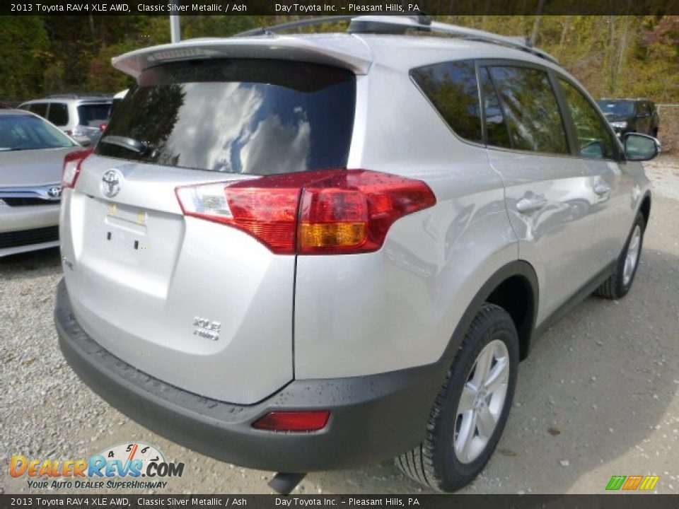 2013 Toyota RAV4 XLE AWD Classic Silver Metallic / Ash Photo #3