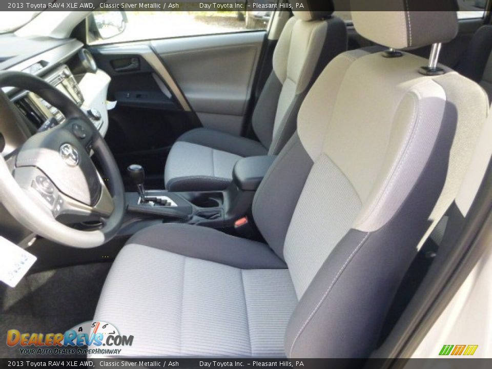 2013 Toyota RAV4 XLE AWD Classic Silver Metallic / Ash Photo #10