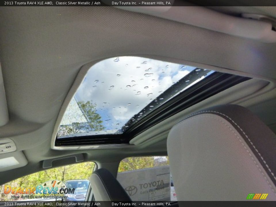 2013 Toyota RAV4 XLE AWD Classic Silver Metallic / Ash Photo #16