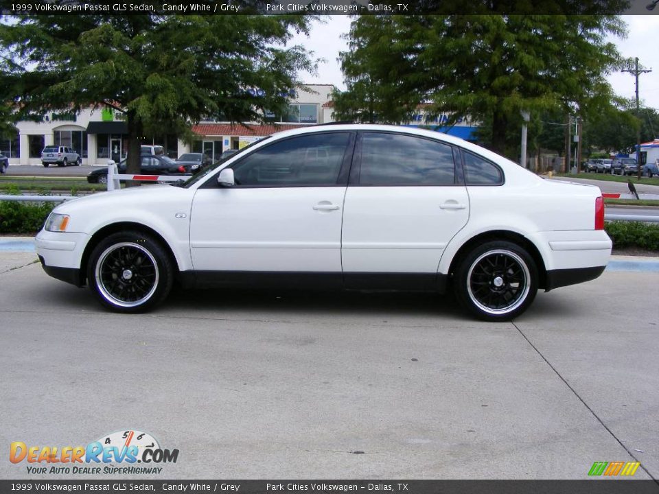 1999 Volkswagen Passat GLS Sedan Candy White / Grey Photo #4