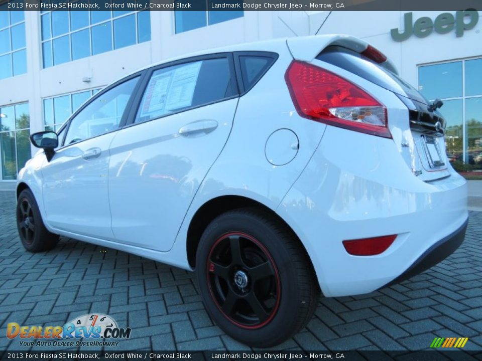 2013 Ford Fiesta SE Hatchback Oxford White / Charcoal Black Photo #3