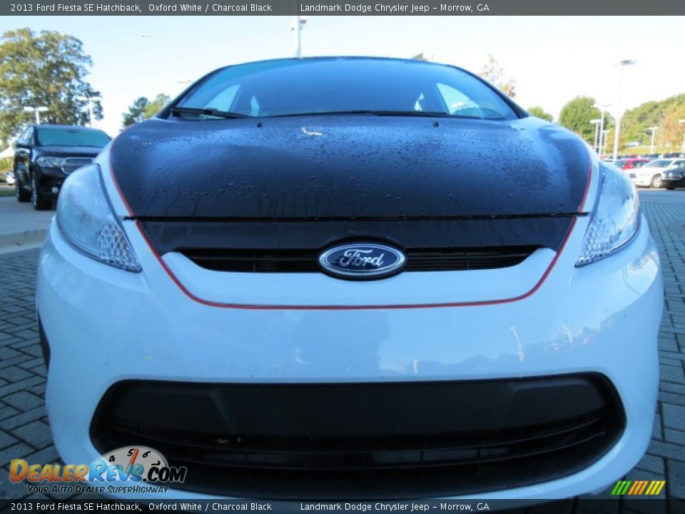 2013 Ford Fiesta SE Hatchback Oxford White / Charcoal Black Photo #8