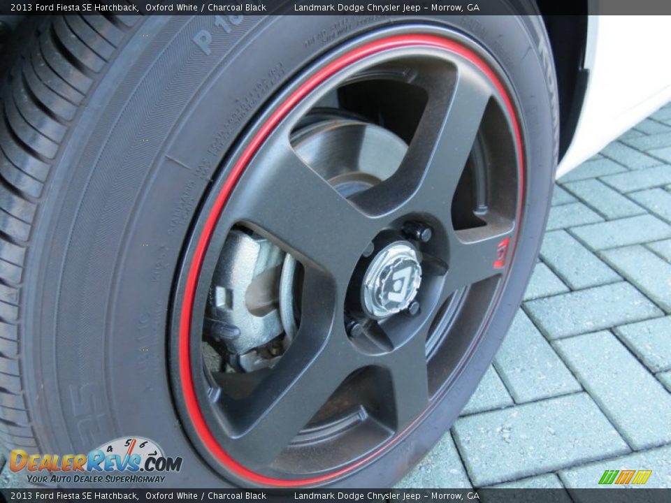 Custom Wheels of 2013 Ford Fiesta SE Hatchback Photo #9
