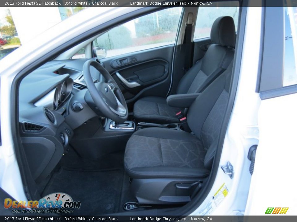 2013 Ford Fiesta SE Hatchback Oxford White / Charcoal Black Photo #10