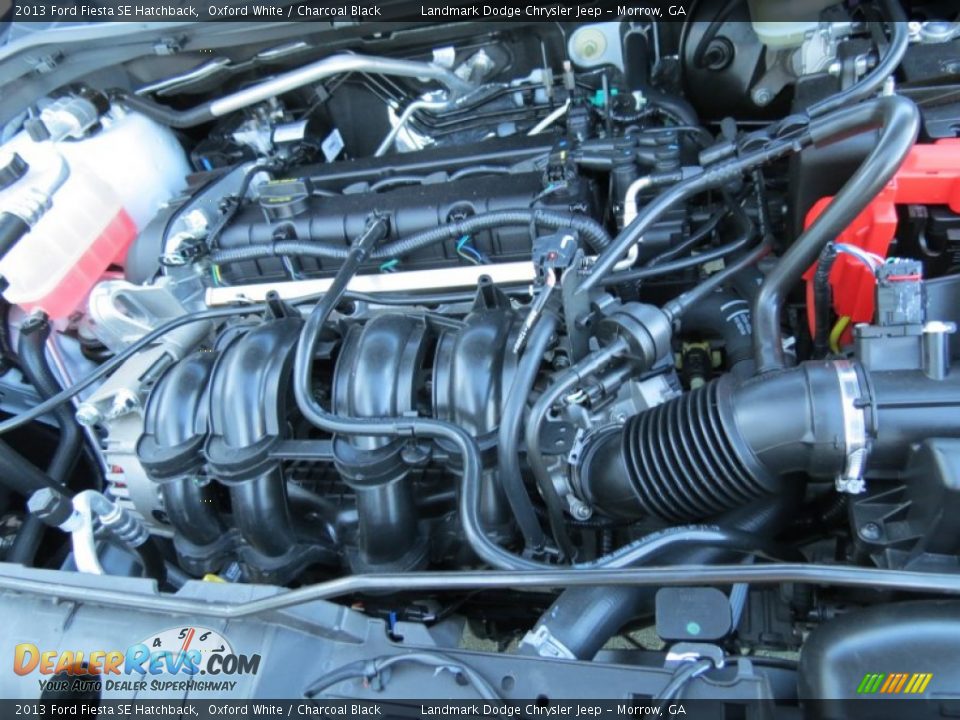 2013 Ford Fiesta SE Hatchback Oxford White / Charcoal Black Photo #32