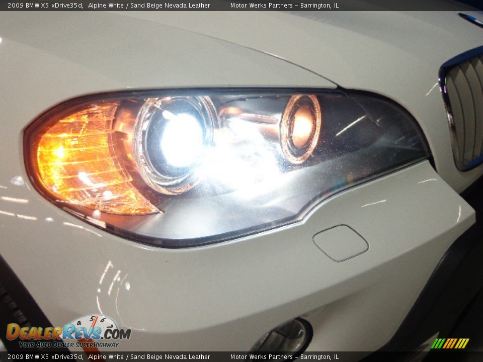 2009 BMW X5 xDrive35d Alpine White / Sand Beige Nevada Leather Photo #17