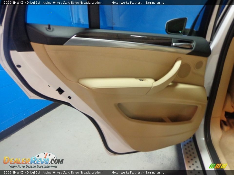 2009 BMW X5 xDrive35d Alpine White / Sand Beige Nevada Leather Photo #29