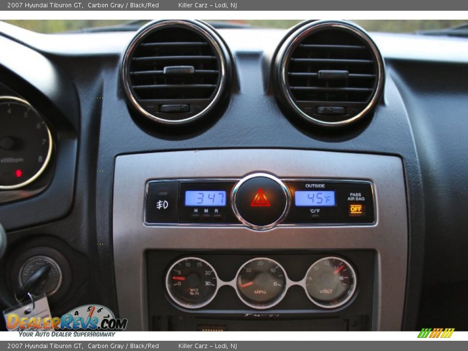 Controls of 2007 Hyundai Tiburon GT Photo #18