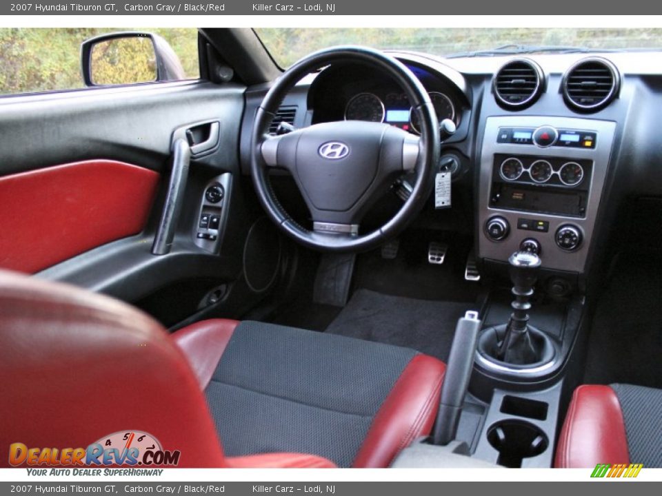 Dashboard of 2007 Hyundai Tiburon GT Photo #23