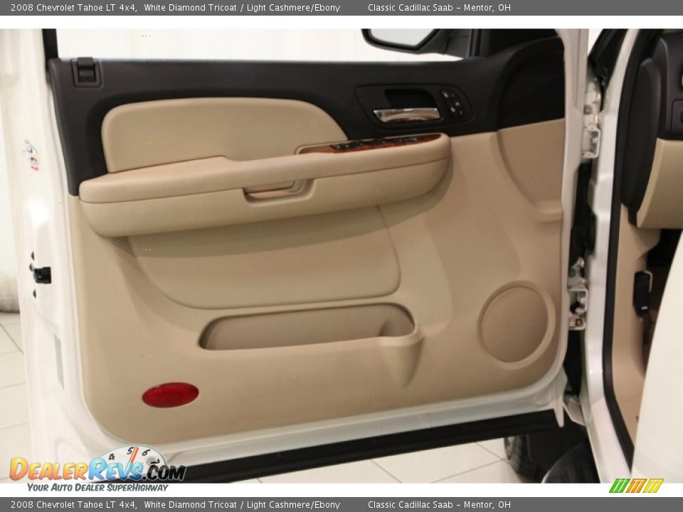 2008 Chevrolet Tahoe LT 4x4 White Diamond Tricoat / Light Cashmere/Ebony Photo #4