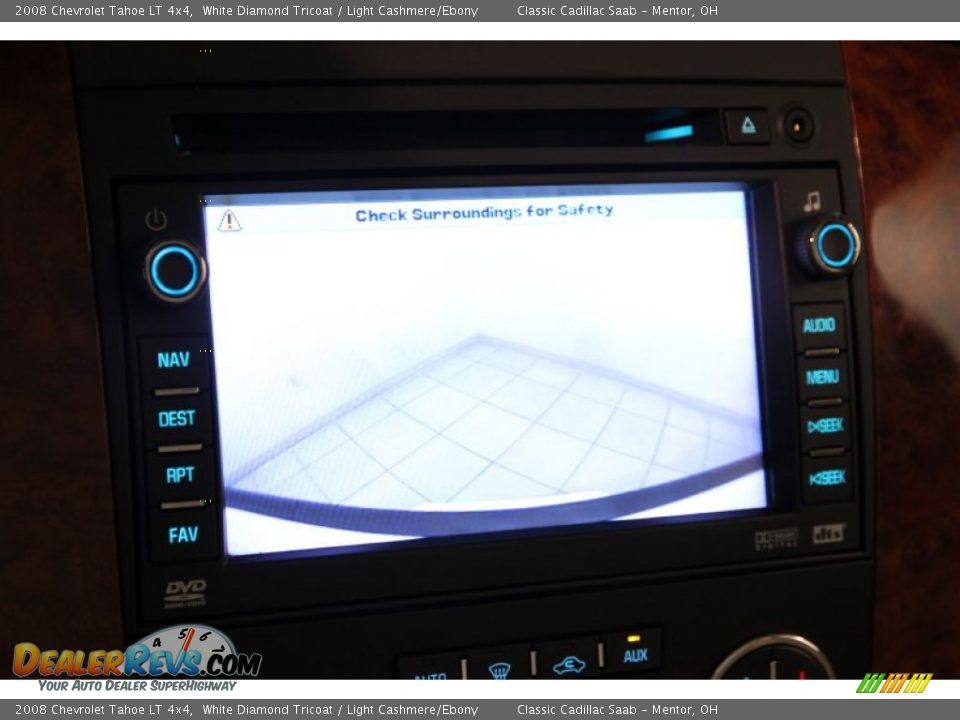 2008 Chevrolet Tahoe LT 4x4 White Diamond Tricoat / Light Cashmere/Ebony Photo #16