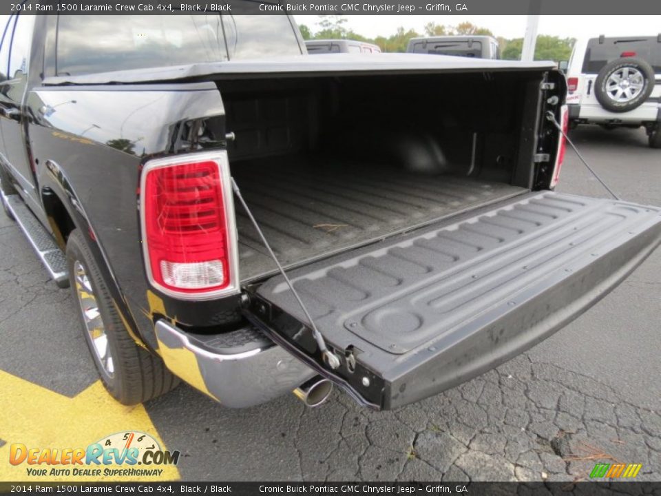 2014 Ram 1500 Laramie Crew Cab 4x4 Black / Black Photo #15