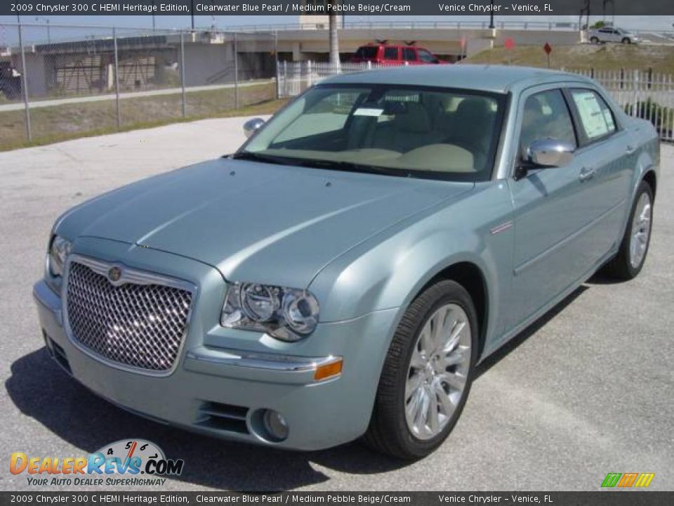 2009 Chrysler 300 C HEMI Heritage Edition Clearwater Blue Pearl / Medium Pebble Beige/Cream Photo #2