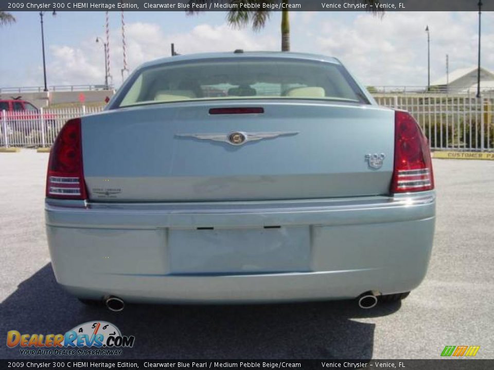 2009 Chrysler 300 C HEMI Heritage Edition Clearwater Blue Pearl / Medium Pebble Beige/Cream Photo #5