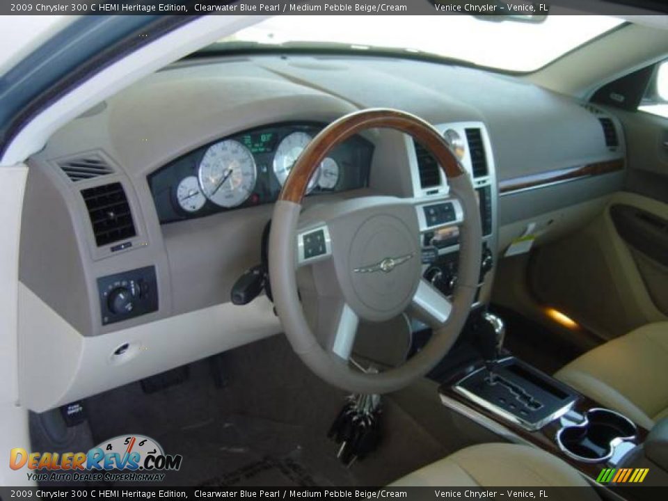 2009 Chrysler 300 C HEMI Heritage Edition Clearwater Blue Pearl / Medium Pebble Beige/Cream Photo #13