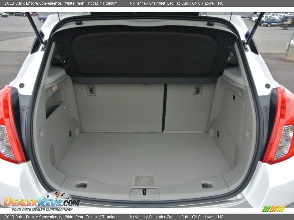 2013 Buick Encore Convenience White Pearl Tricoat / Titanium Photo #16