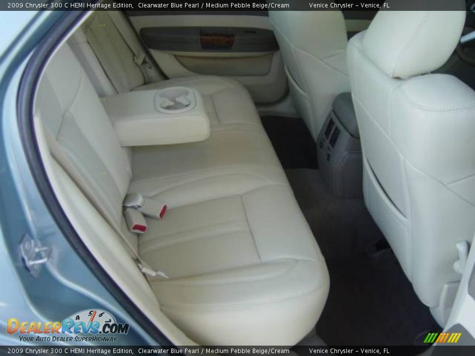 2009 Chrysler 300 C HEMI Heritage Edition Clearwater Blue Pearl / Medium Pebble Beige/Cream Photo #23