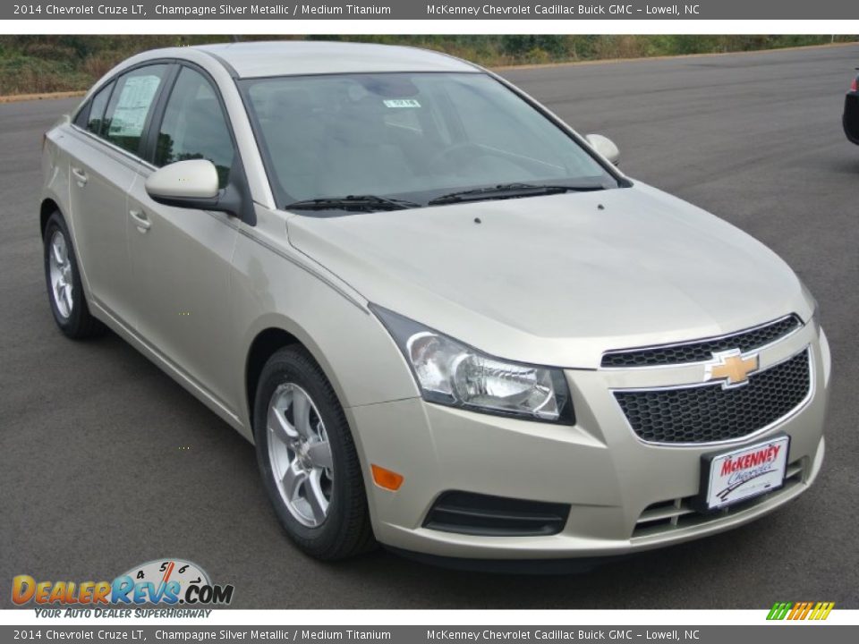 2014 Chevrolet Cruze LT Champagne Silver Metallic / Medium Titanium Photo #1