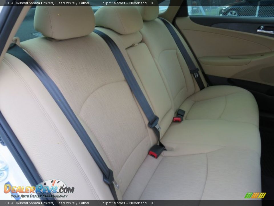 Rear Seat of 2014 Hyundai Sonata Limited Photo #19