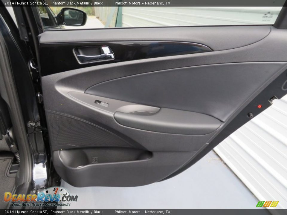 2014 Hyundai Sonata SE Phantom Black Metallic / Black Photo #18