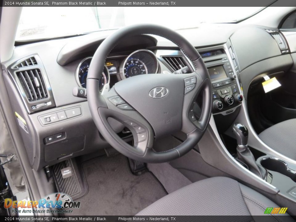 2014 Hyundai Sonata SE Phantom Black Metallic / Black Photo #23
