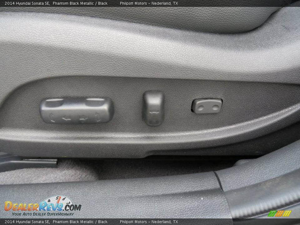 2014 Hyundai Sonata SE Phantom Black Metallic / Black Photo #25