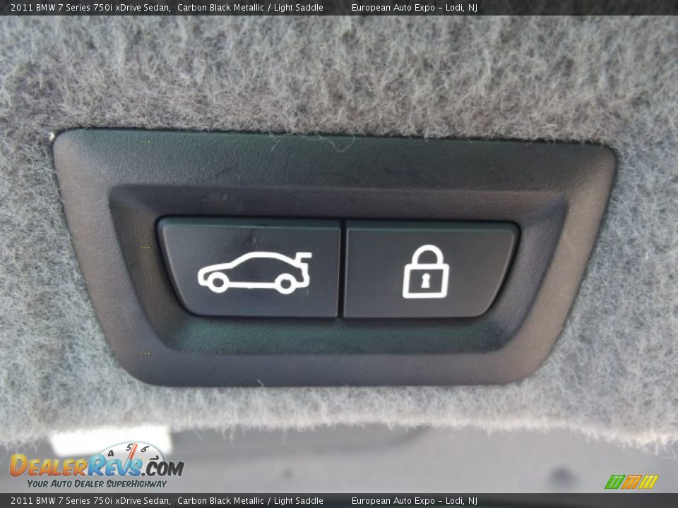 2011 BMW 7 Series 750i xDrive Sedan Carbon Black Metallic / Light Saddle Photo #13