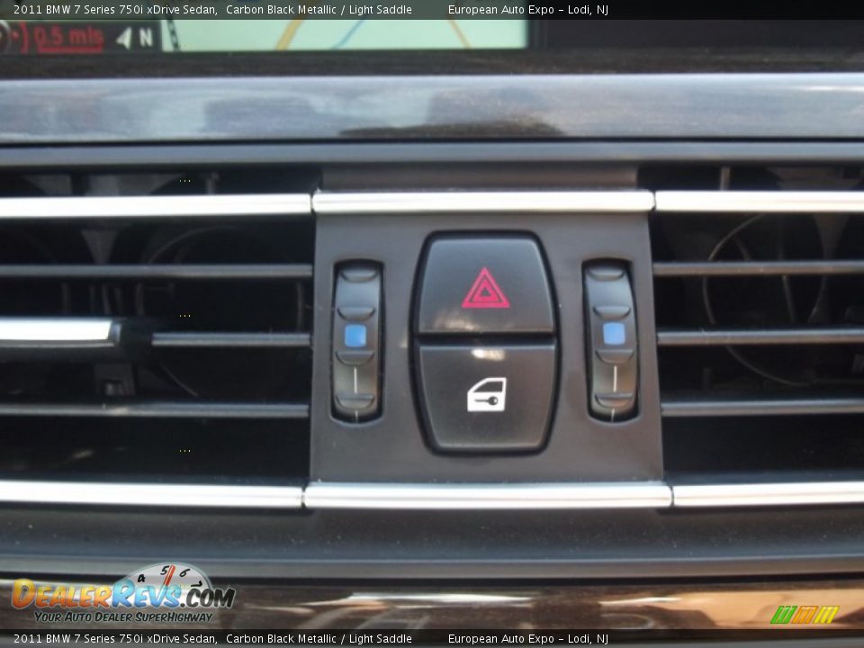 2011 BMW 7 Series 750i xDrive Sedan Carbon Black Metallic / Light Saddle Photo #35