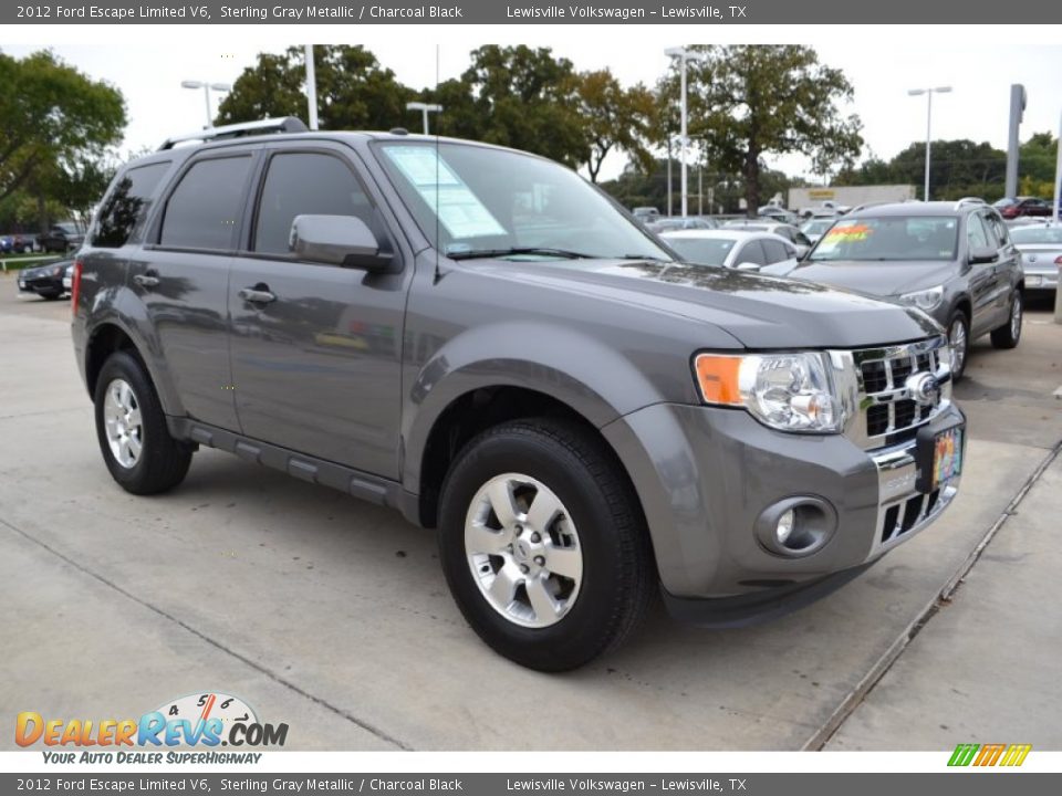 Front 3/4 View of 2012 Ford Escape Limited V6 Photo #7