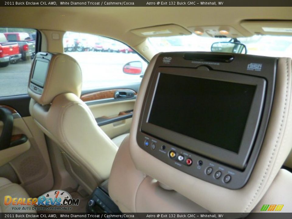 2011 Buick Enclave CXL AWD White Diamond Tricoat / Cashmere/Cocoa Photo #11