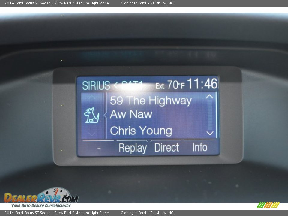 2014 Ford Focus SE Sedan Ruby Red / Medium Light Stone Photo #26